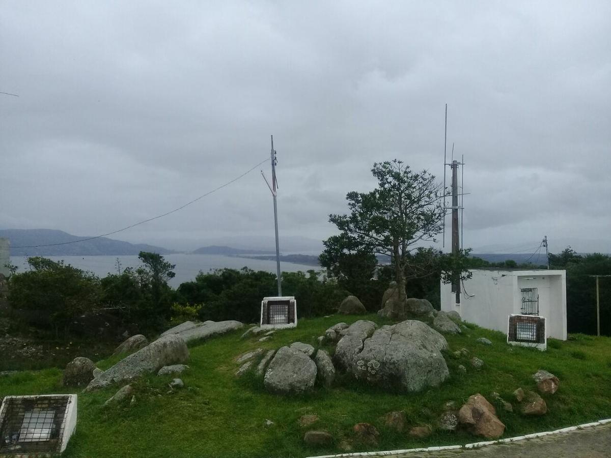 Pousada Laguna Bagian luar foto